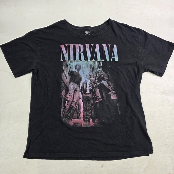 Nirvana Band Oversized Side Slit Vents T-Shirt Mens Sz M Short Sleeve Crew Black - Picture 1 of 7